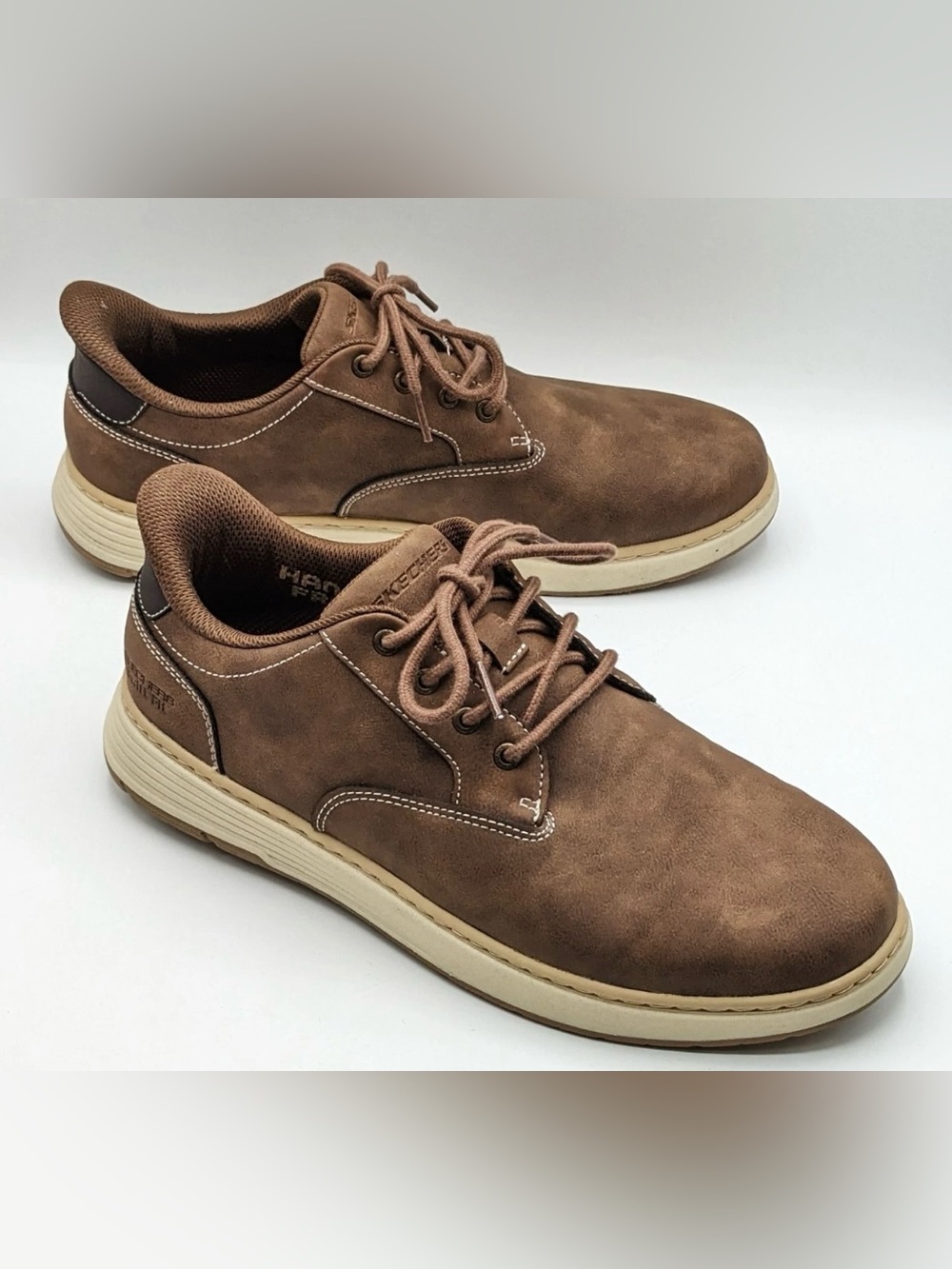 Skechers Men’s Tan-Brown Swift Fit Hands Free Sneakers Shoes Comfy - Picture 2 of 9